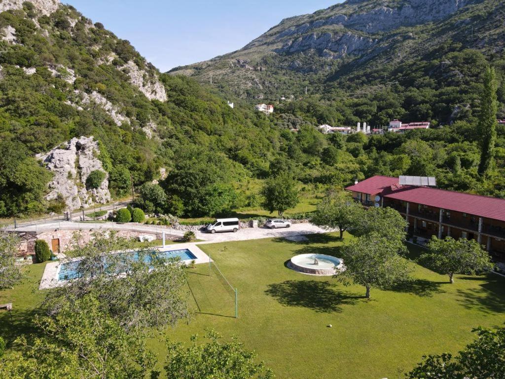 Guest House Jadran Pol Petrovac Exterior foto