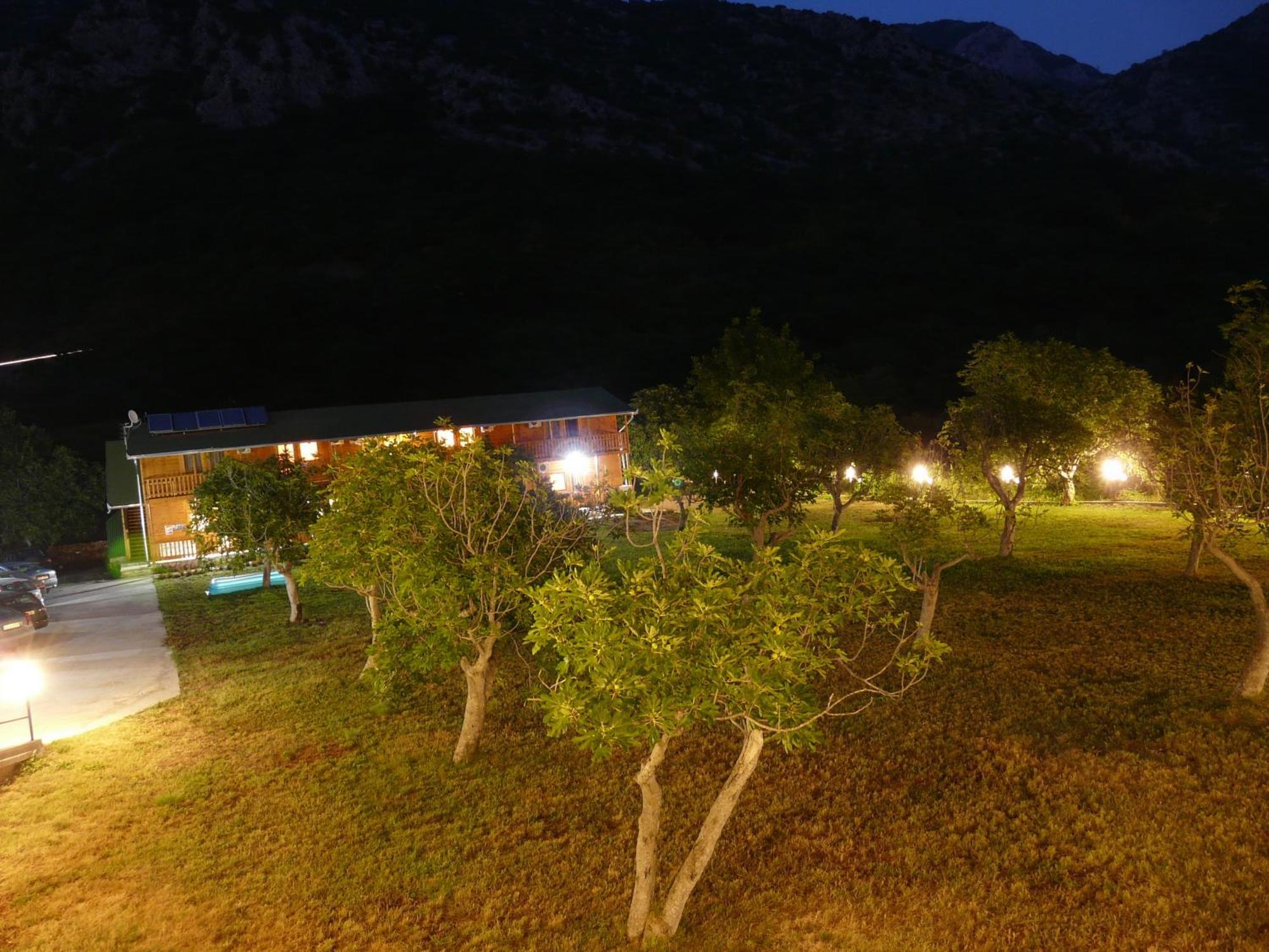 Guest House Jadran Pol Petrovac Exterior foto