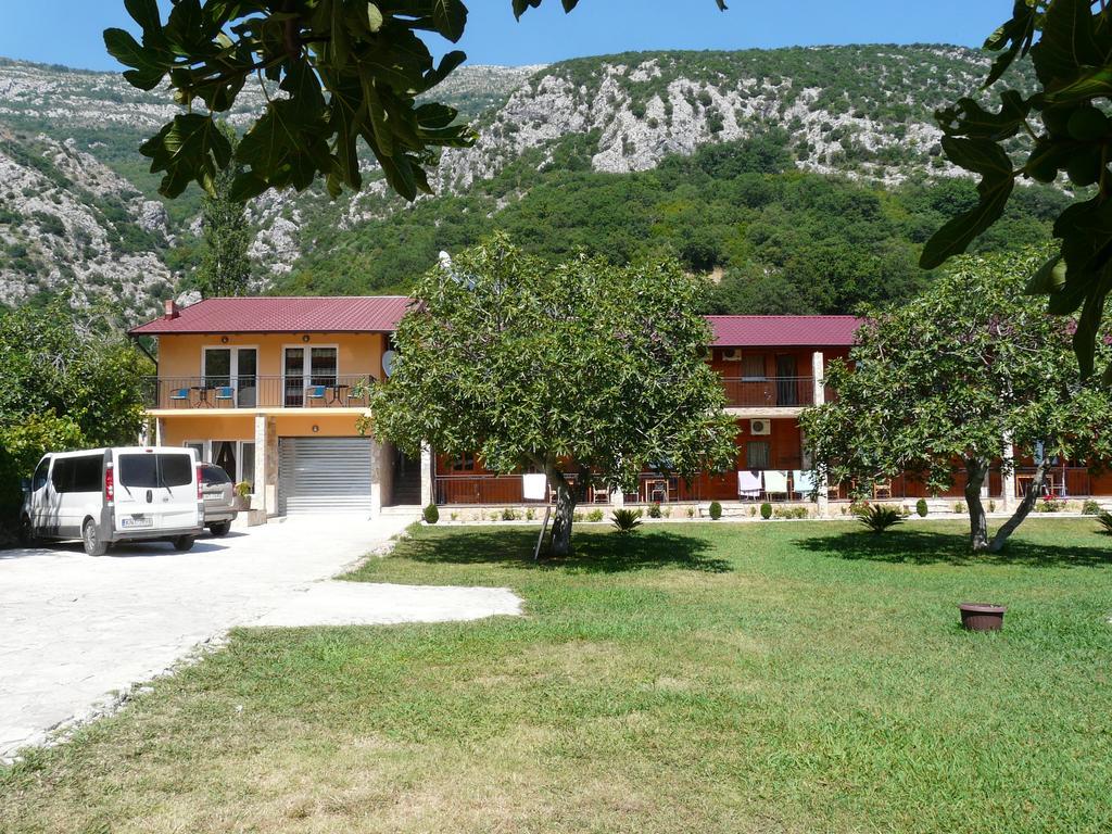 Guest House Jadran Pol Petrovac Exterior foto