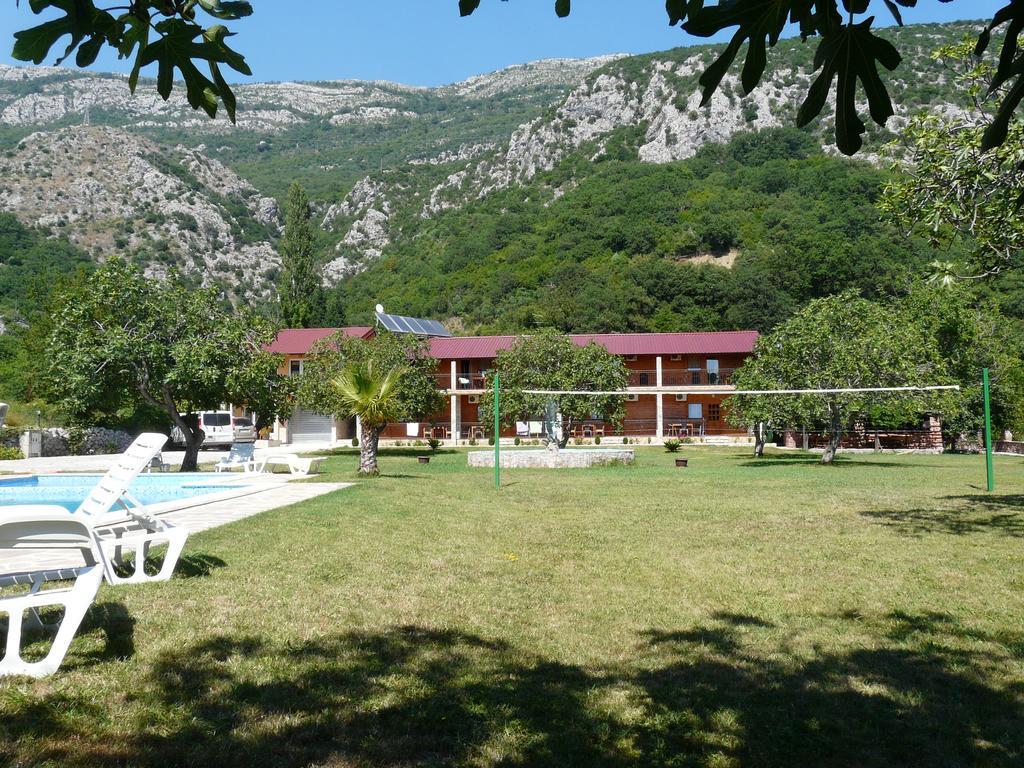Guest House Jadran Pol Petrovac Exterior foto