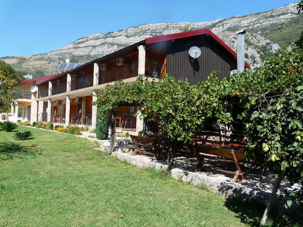 Guest House Jadran Pol Petrovac Exterior foto
