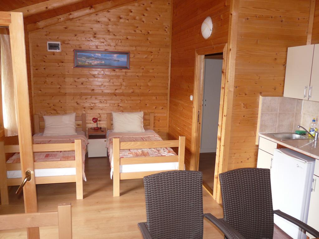 Guest House Jadran Pol Petrovac Exterior foto
