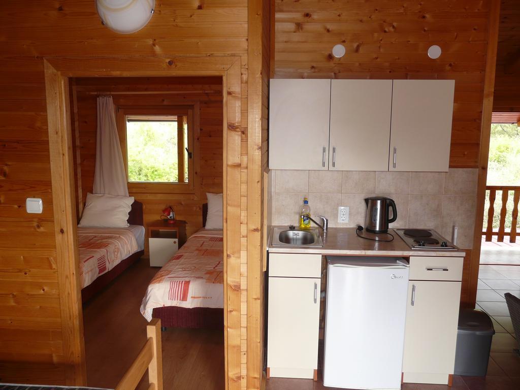 Guest House Jadran Pol Petrovac Exterior foto
