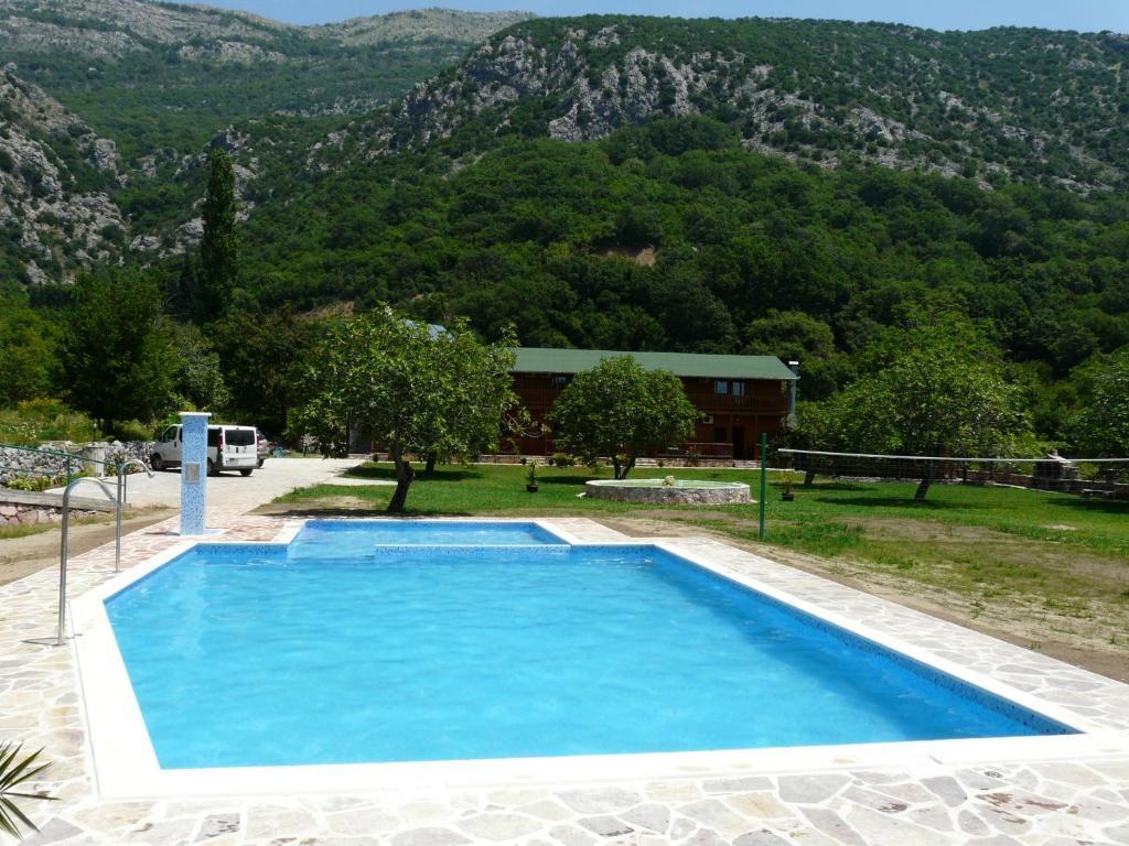 Guest House Jadran Pol Petrovac Exterior foto