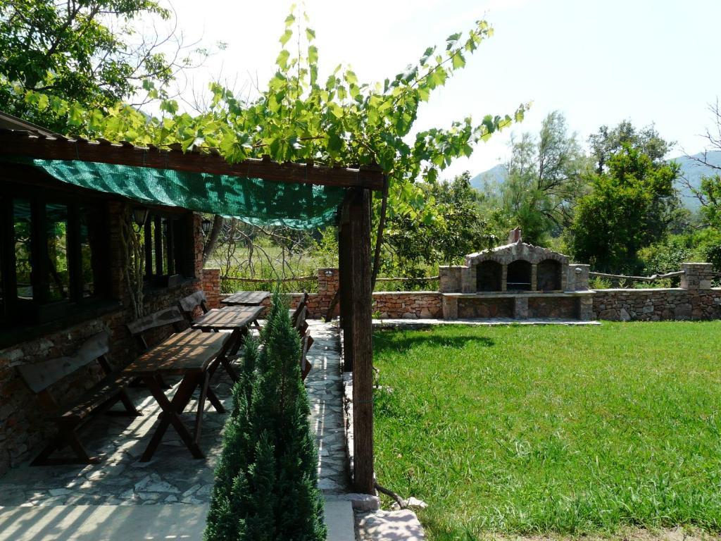 Guest House Jadran Pol Petrovac Exterior foto